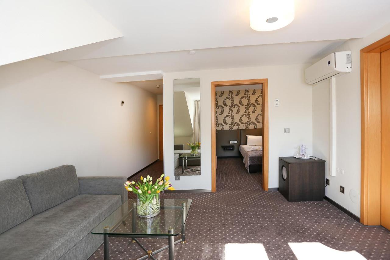Sonata Hotel 3*